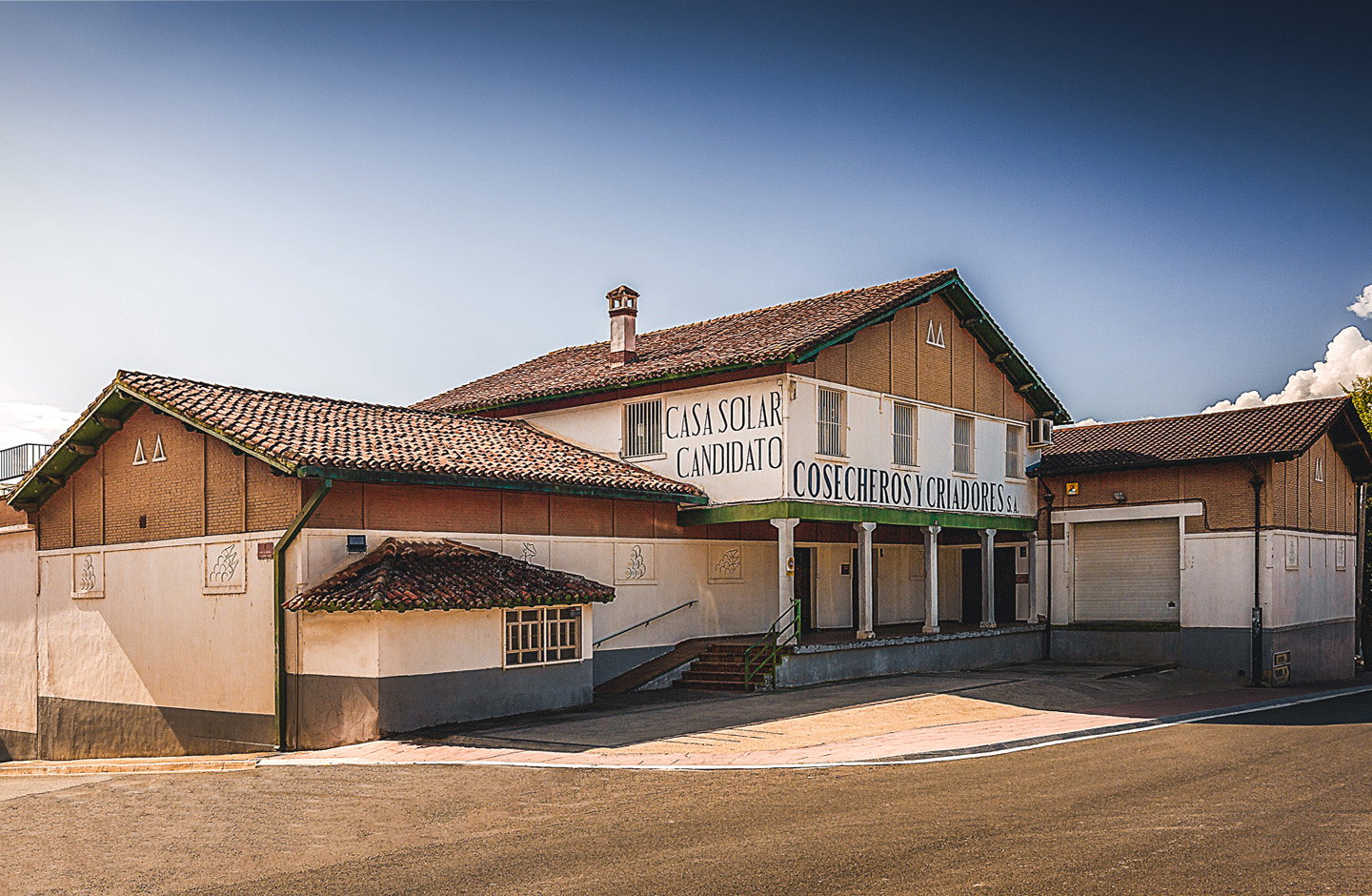 Cosecheros y Criadores